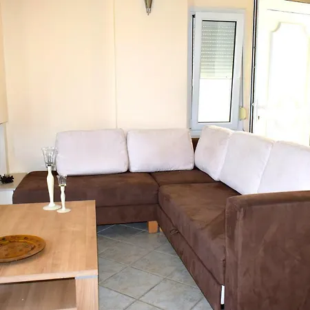 Apartment Olivelias Beachfront
