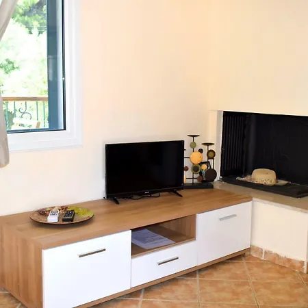 Olivelias Beachfront Apartamento *